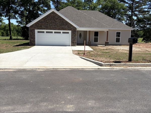1204 22nd Place, Valley, AL 36854