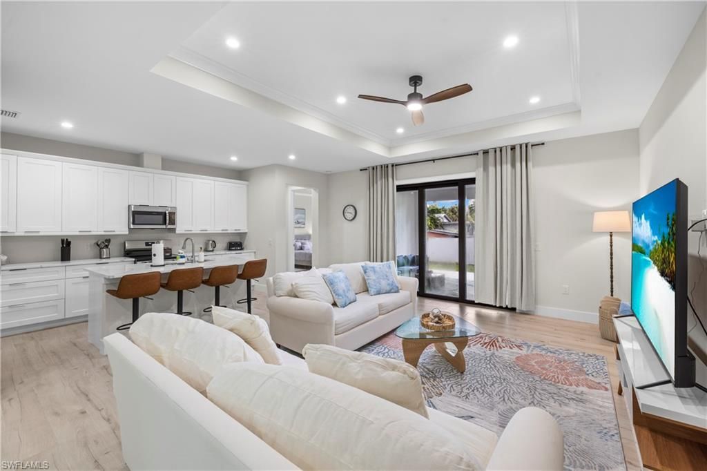 3012 Pine Tree Dr , Naples, FL 34112 Photo