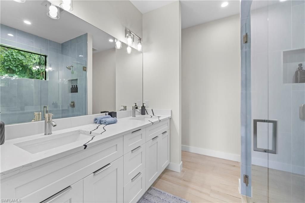 3012 Pine Tree Dr , Naples, FL 34112 Photo
