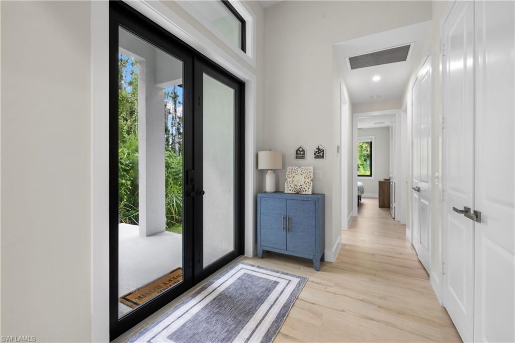 3012 Pine Tree Dr , Naples, FL 34112 Photo