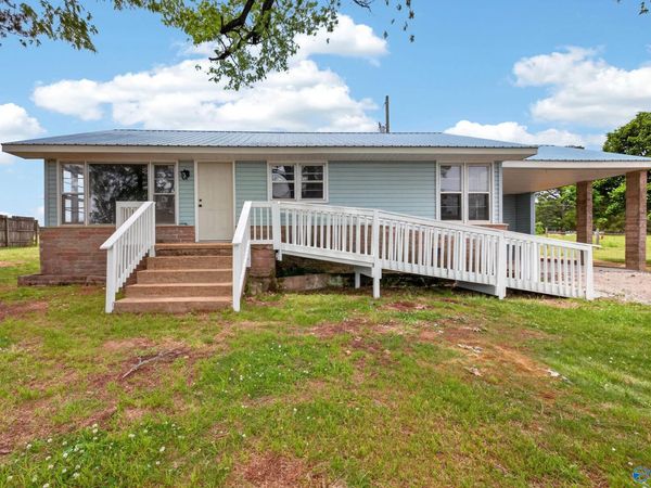 705 Emogene Street, Moulton, AL 35650