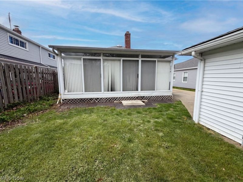 32222 Densmore Road, Willowick, OH 44095 Photo 5
