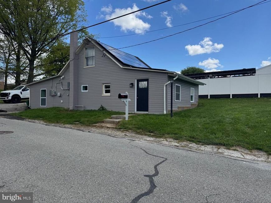 93 W High Street , Yoe, PA 17313 Main Photo