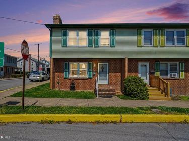 501 CENTER STREET, MILLERSBURG, PA 17061