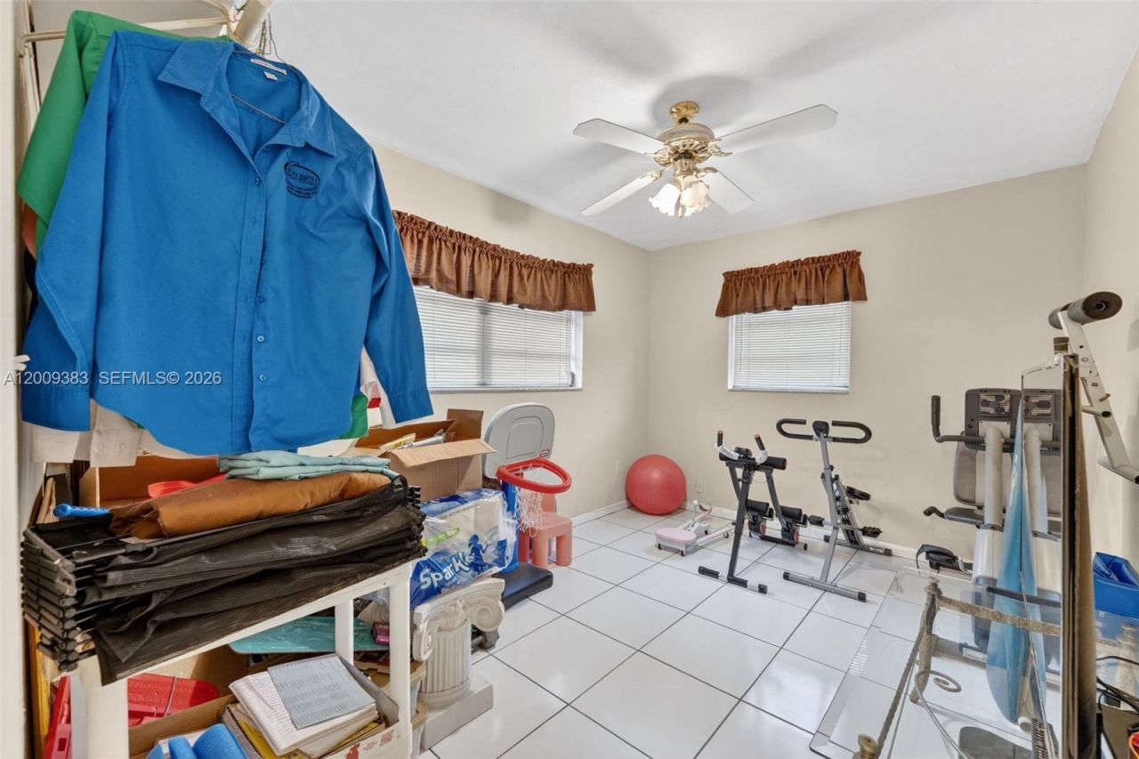 2450 NW 108th St, Miami, FL 33167 Photo
