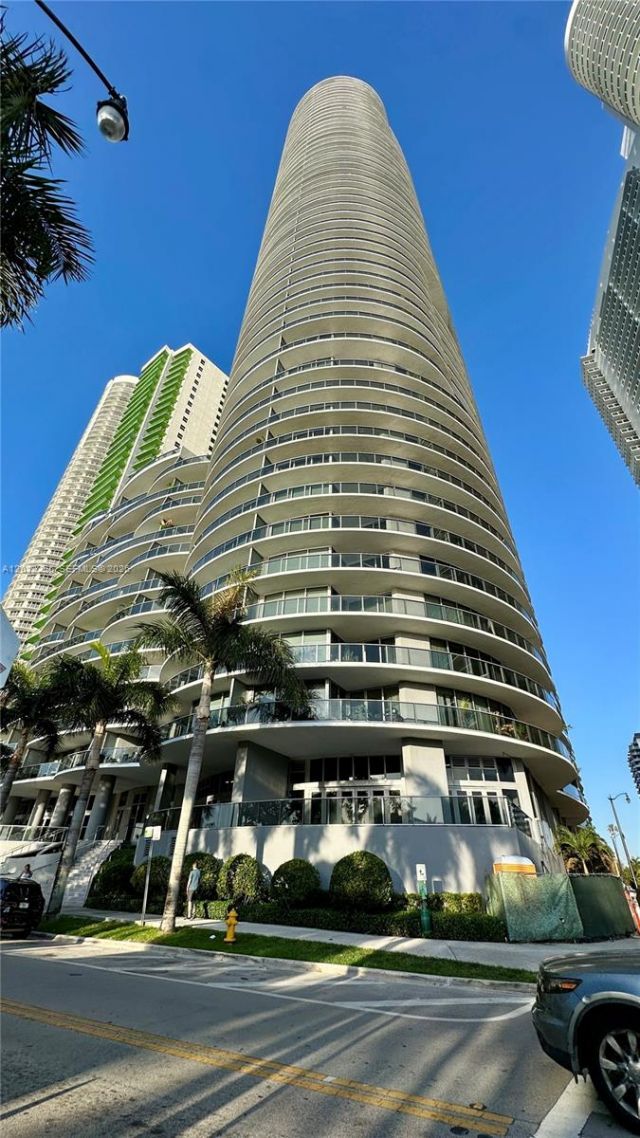 488 NE 18th St, Unit 2807, Miami, FL 33132 Main Photo