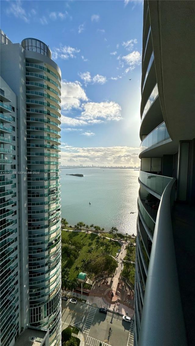 488 NE 18th St, Unit 2807, Miami, FL 33132 Photo