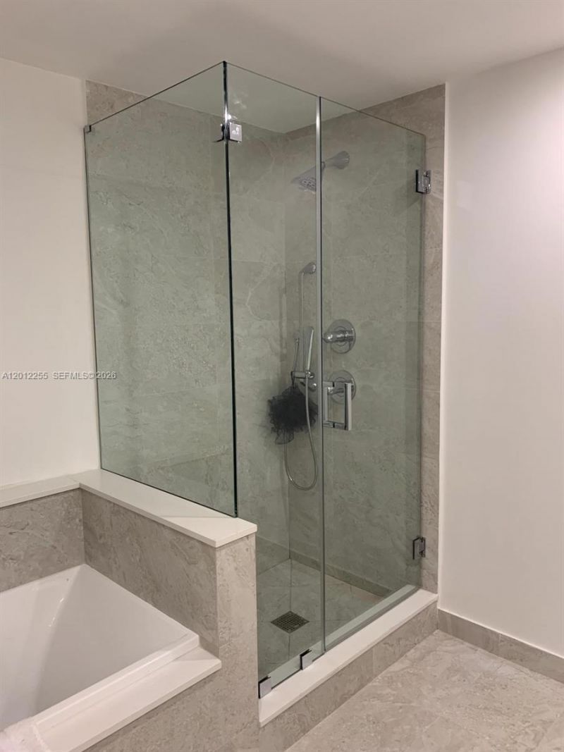 488 NE 18th St, Unit 2807, Miami, FL 33132 Photo