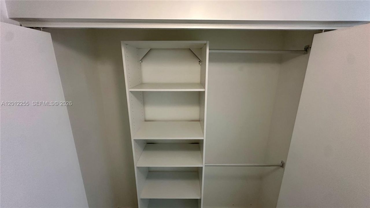 488 NE 18th St, Unit 2807, Miami, FL 33132 Photo