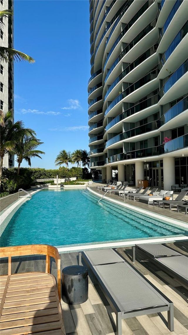 488 NE 18th St, Unit 2807, Miami, FL 33132 Photo