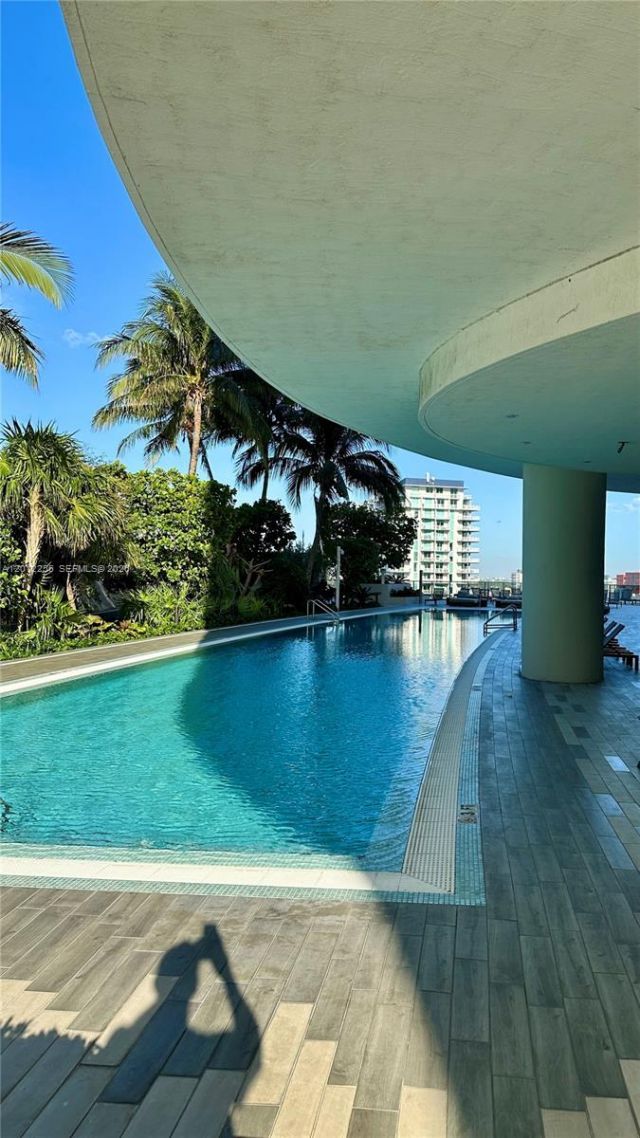 488 NE 18th St, Unit 2807, Miami, FL 33132 Photo