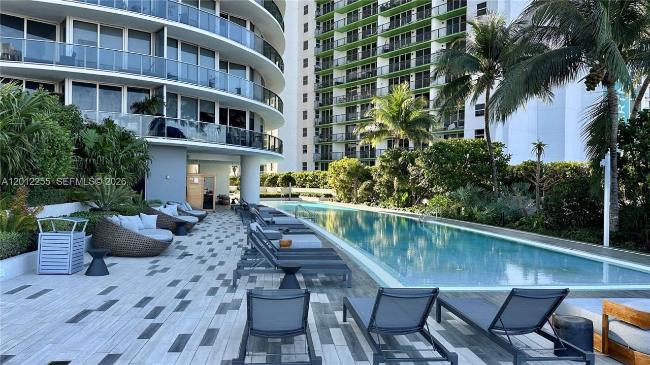 488 NE 18th St, Unit 2807, Miami, FL 33132 Photo