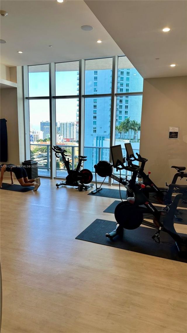 488 NE 18th St, Unit 2807, Miami, FL 33132 Photo