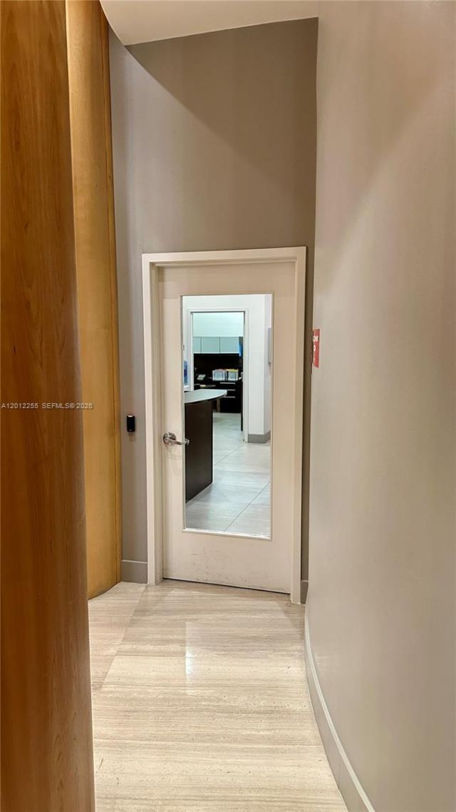 488 NE 18th St, Unit 2807, Miami, FL 33132 Photo