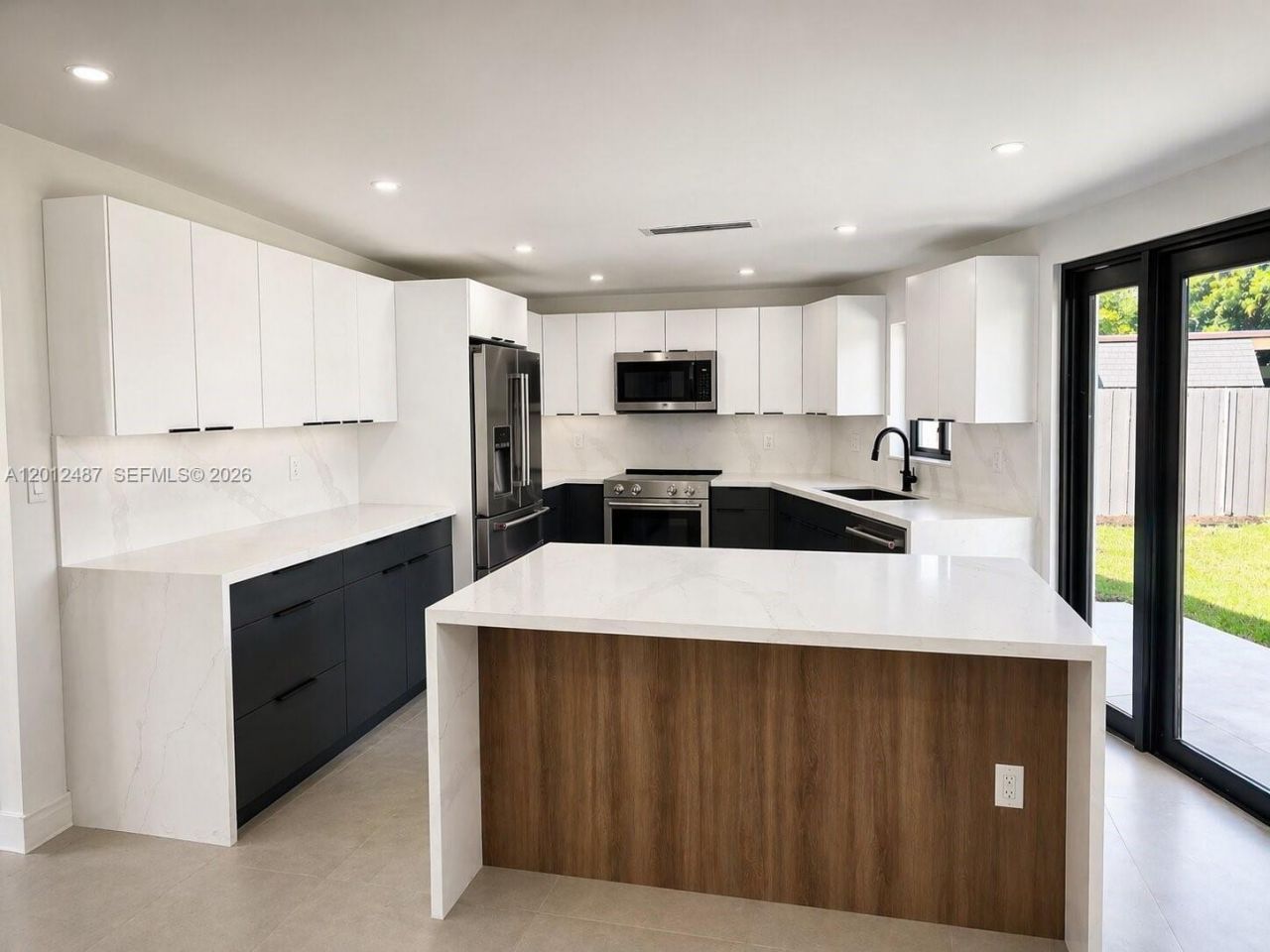 2024 NW 10th Ave, Fort Lauderdale, FL 33311 Photo