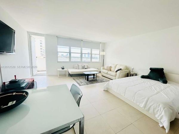 100 Lincoln Rd , Unit 1009, Miami Beach, FL 33139