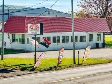 2389 State Route 5, Utica, NY 13502