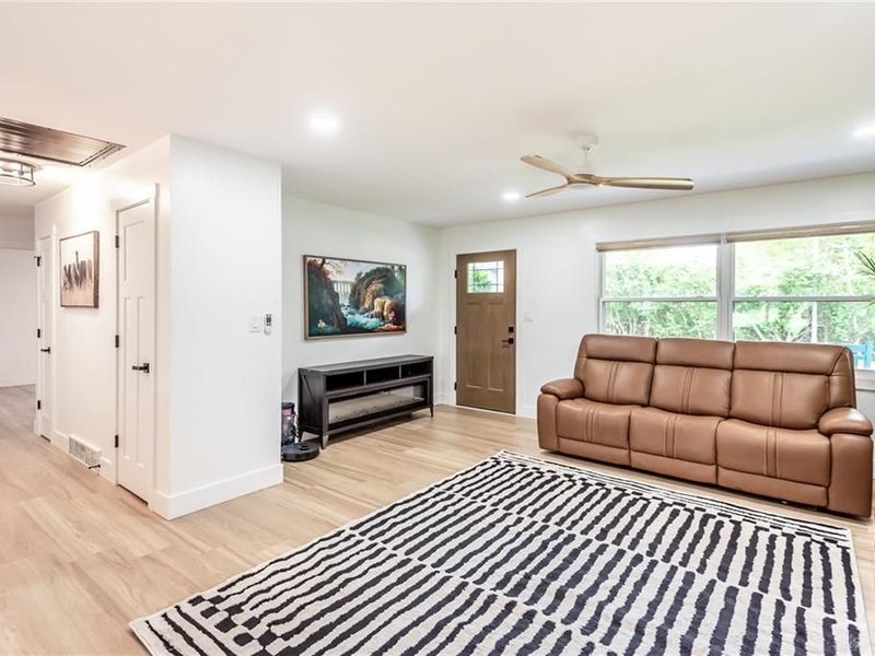 2348 Wood Road, Blanchester, OH 45036 Photo 5
