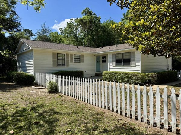 382 Pecan Avenue, Fairhope, AL 36532