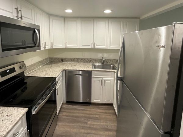19455 NE 10 Avenue, Unit 1-317, North Miami Beach, FL 33179