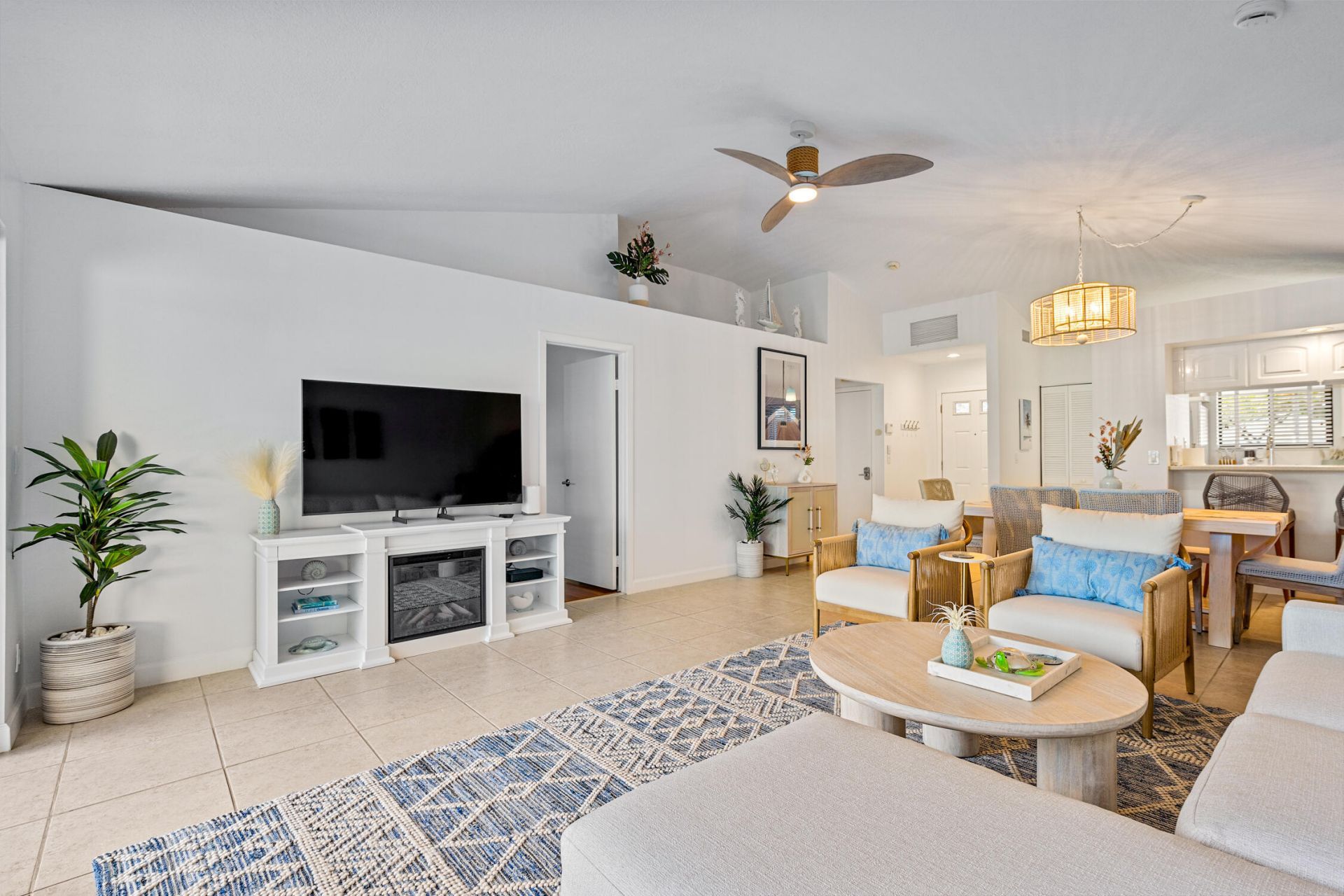 913 Club Drive, Palm Beach Gardens, FL 33418 Photo
