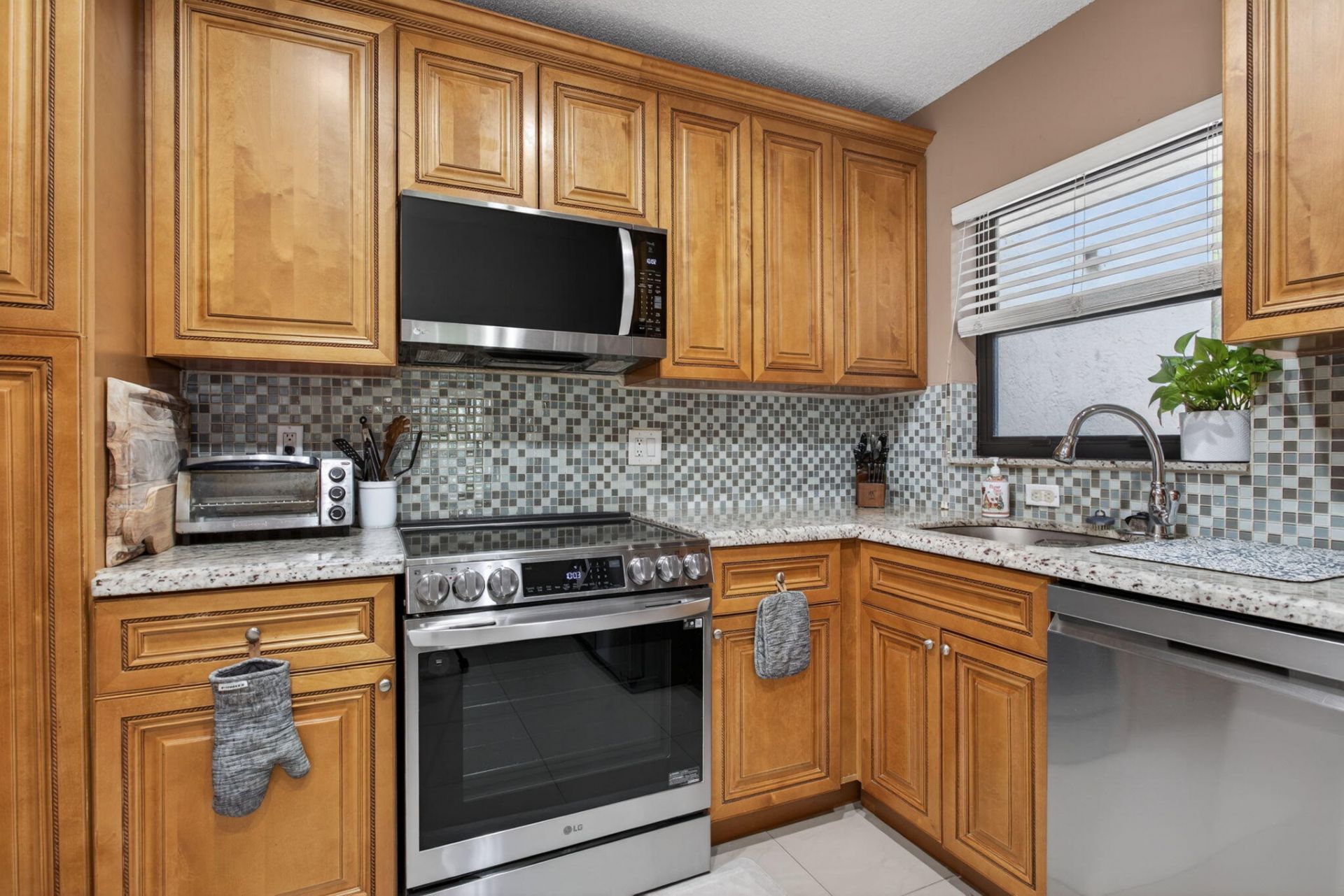 4483 Carambola Circle S, Unit 27320, Coconut Creek, FL 33066 Photo