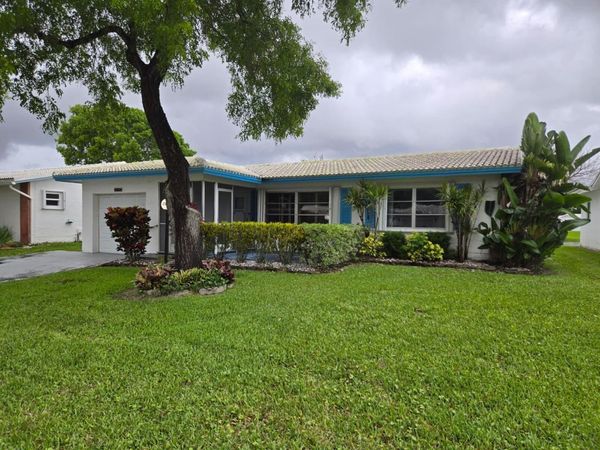 1124 NW 90th Way, Plantation, FL 33322