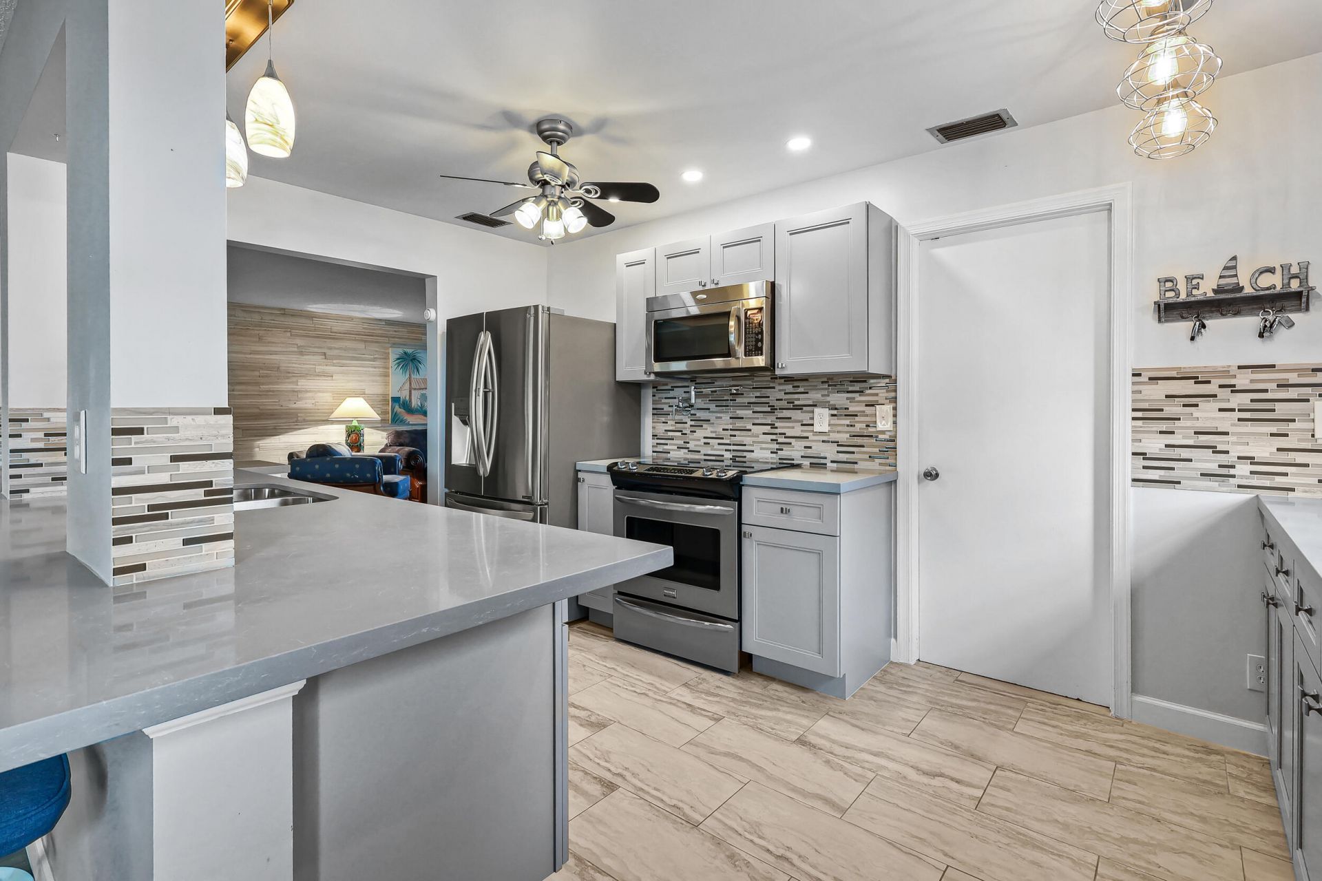 1124 NW 90th Way, Plantation, FL 33322 Photo