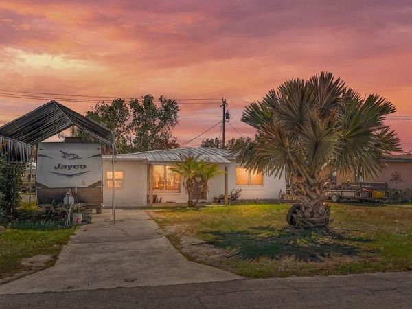 2514 SE Washington St Street, Stuart, FL 34997
