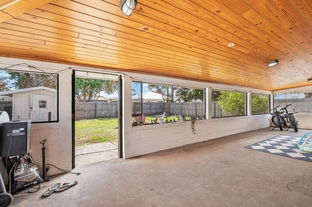 2514 SE Washington St Street, Stuart, FL 34997 Photo