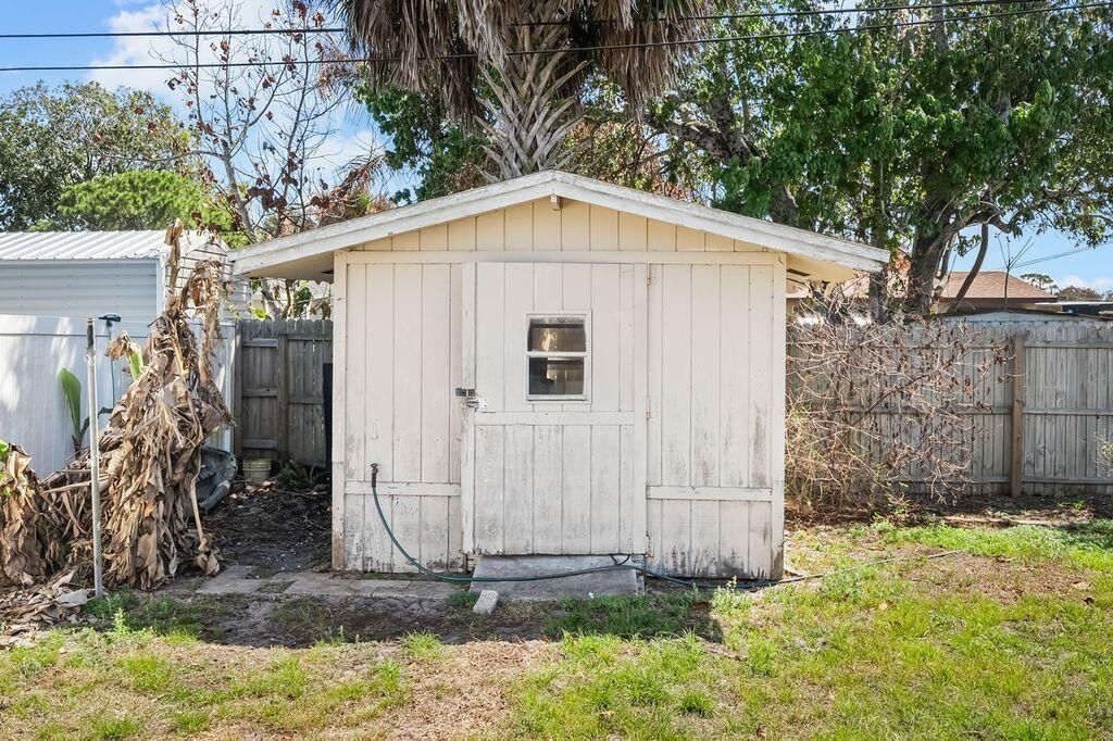 2514 SE Washington St Street, Stuart, FL 34997 Photo