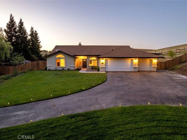 1590 Shiloh Place, Templeton, CA 93465