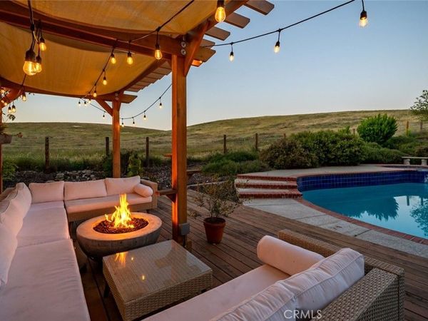 1590 Shiloh Place, Templeton, CA 93465