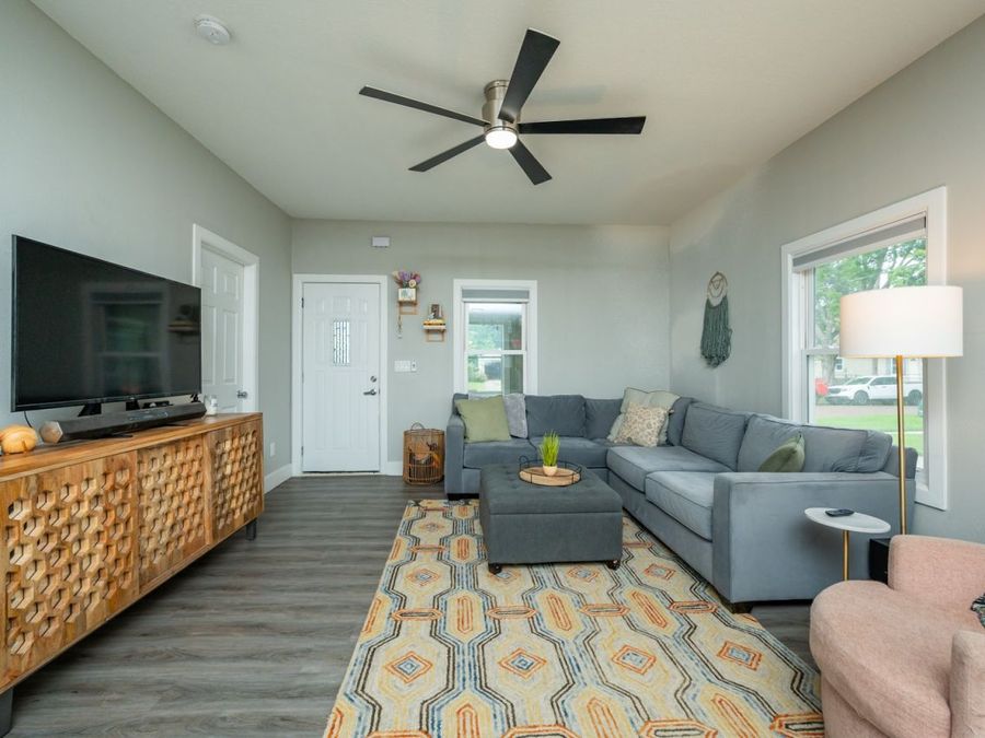 Property Image 6