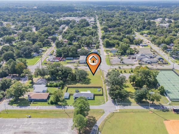 000 Bobe St, Pensacola, FL 32501