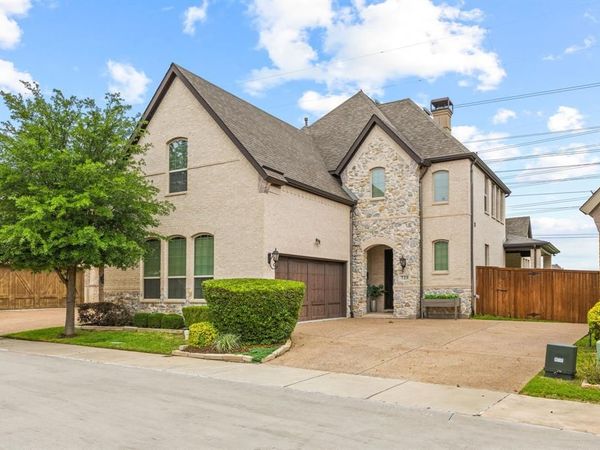 725 Royal Minister Boulevard, Lewisville, TX 75056