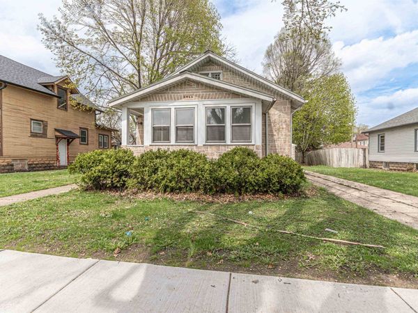 2012 17th Avenue, ROCKFORD, IL 61104