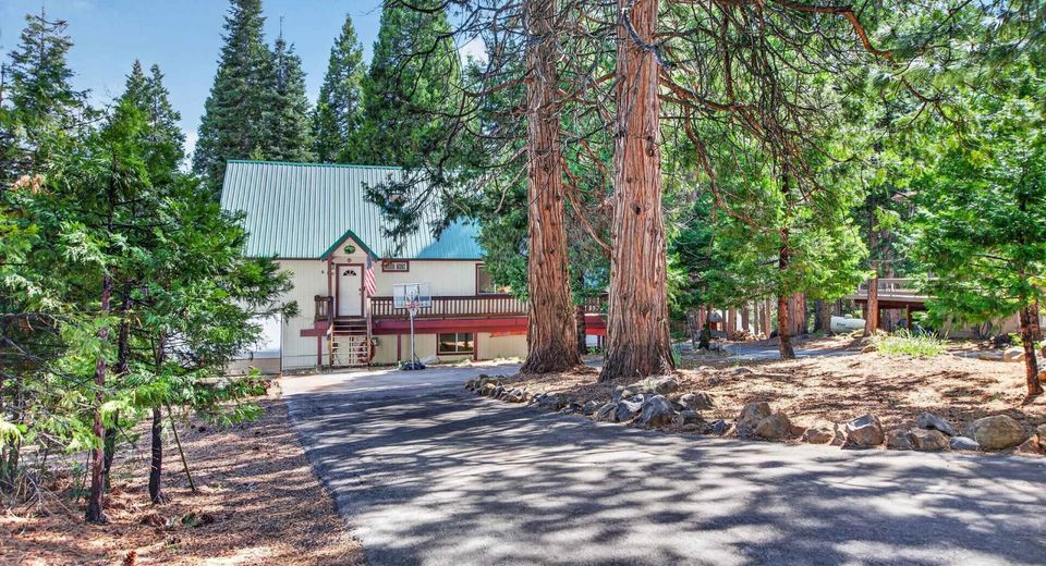 610 W Burnt Cedar Road, Unit 20, Lake Almanor, CA 96137 Photo