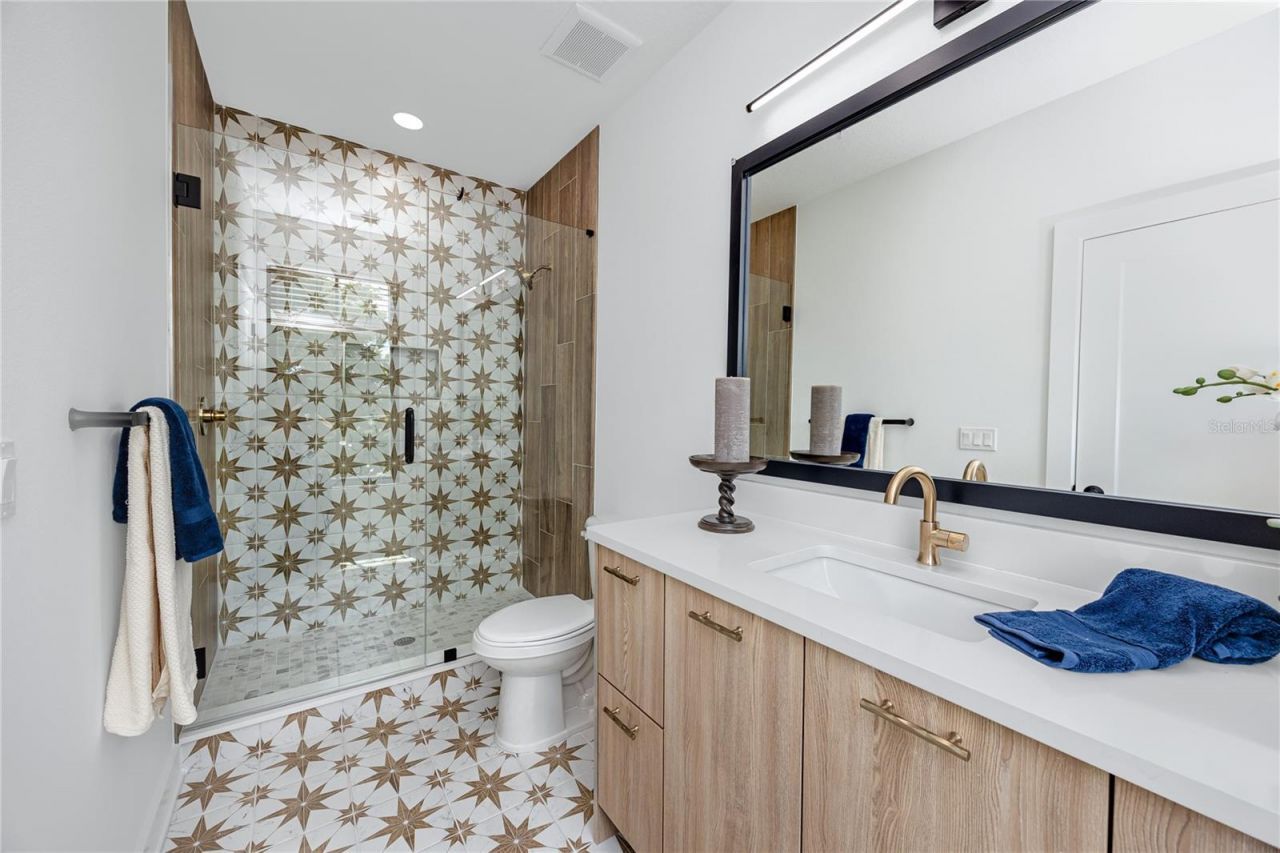 1308 E Columbus Drive, Unit 2, Tampa, FL 33605 Photo