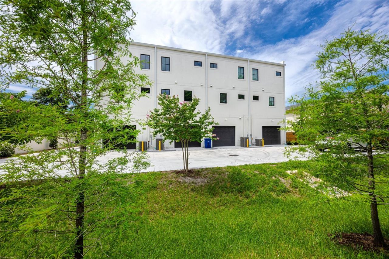 1308 E Columbus Drive, Unit 2, Tampa, FL 33605 Photo