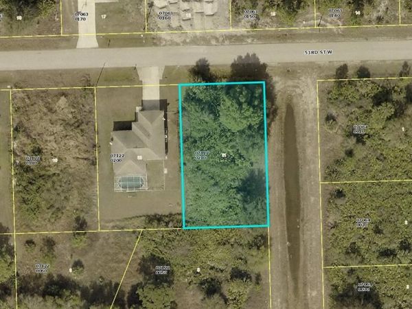 2709 53RD STREET W, LEHIGH ACRES, FL 33971