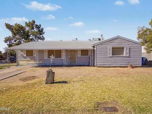 7812 W CLARENDON Avenue, Phoenix, AZ 85033