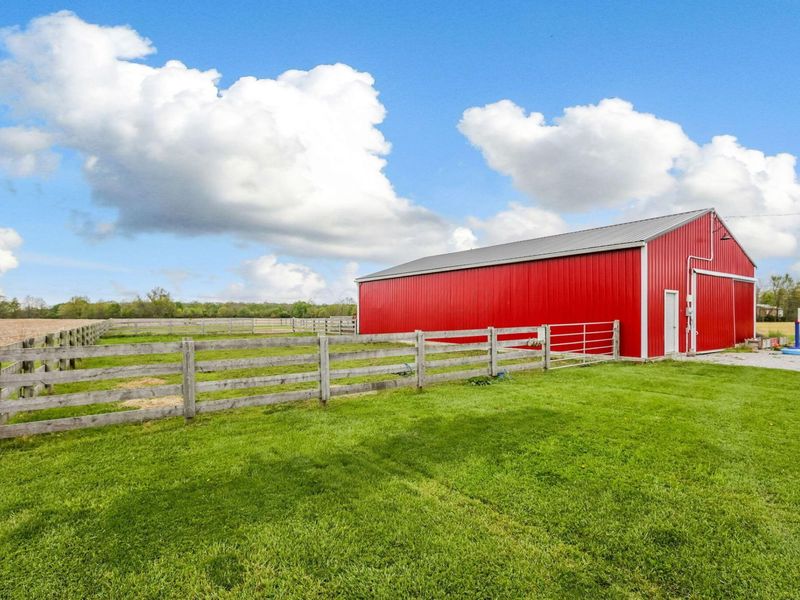 5919 N County Line Road, Centerburg, OH 43011 Photo 34