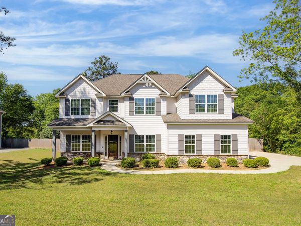 745 Mountain View Road, Hamilton, GA 31811