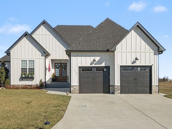 172 Lookout Dr , Winchester, TN 37398