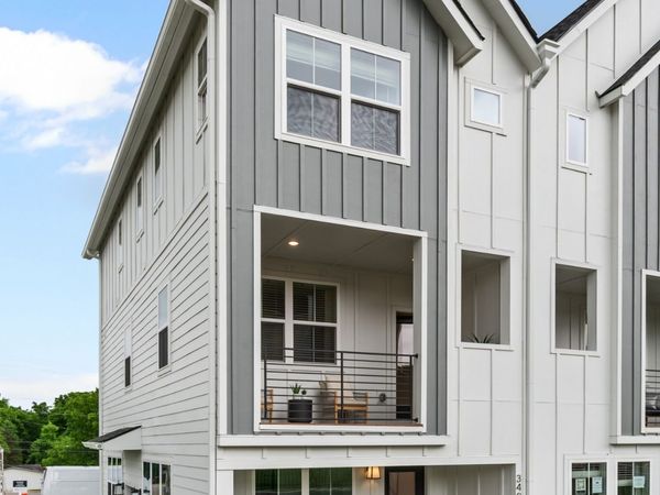 125 Hart Ln , Nashville, TN 37207
