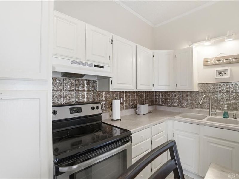9495 Morrow Cozaddale Road, Hamilton Township, OH 45152 Photo 11