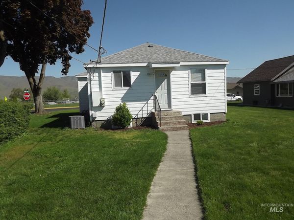 1804 10th Avenue, Lewiston, ID 83501