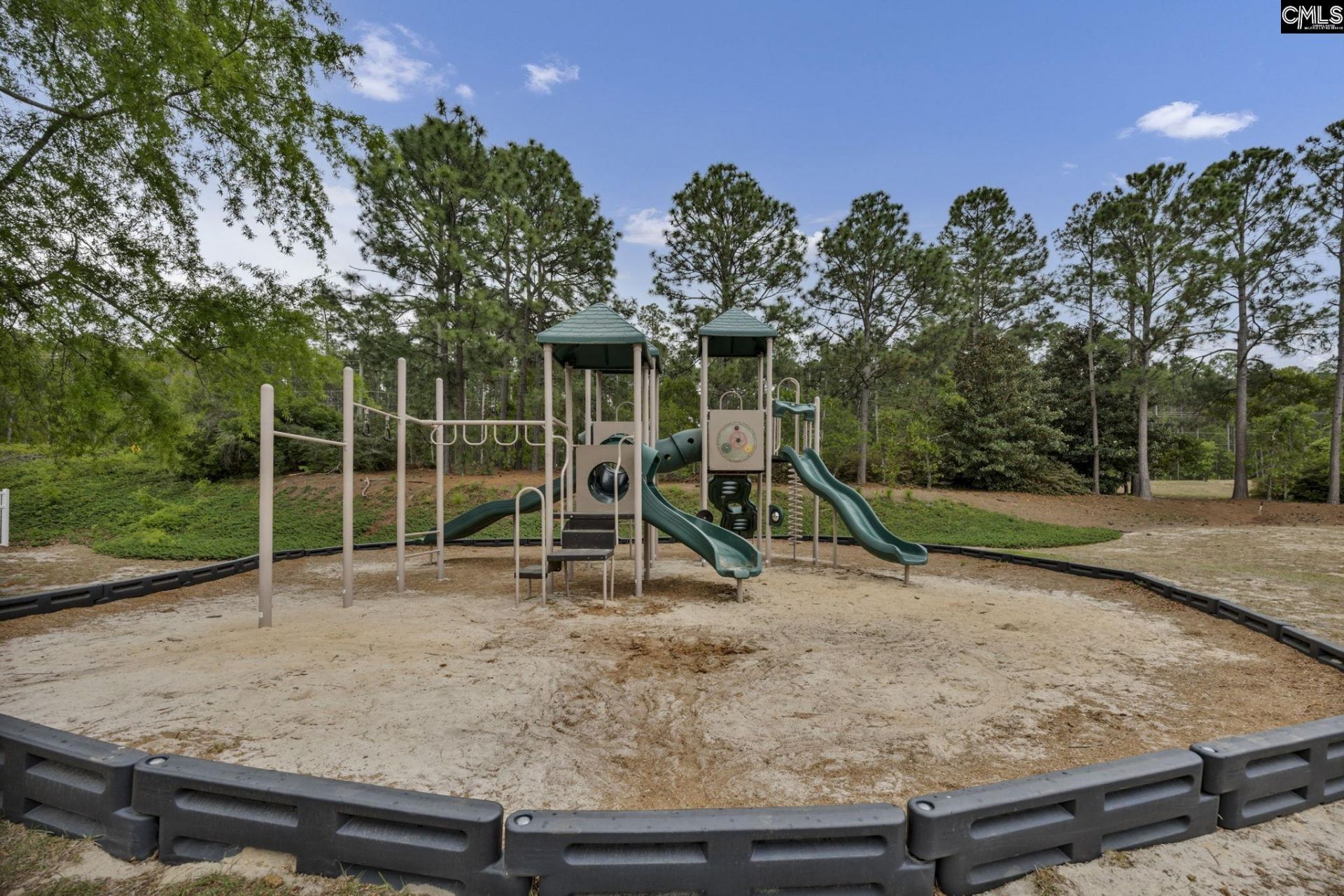 109 Cotoneaster Drive Photo 24