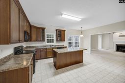 109 Cotoneaster Drive photo 4